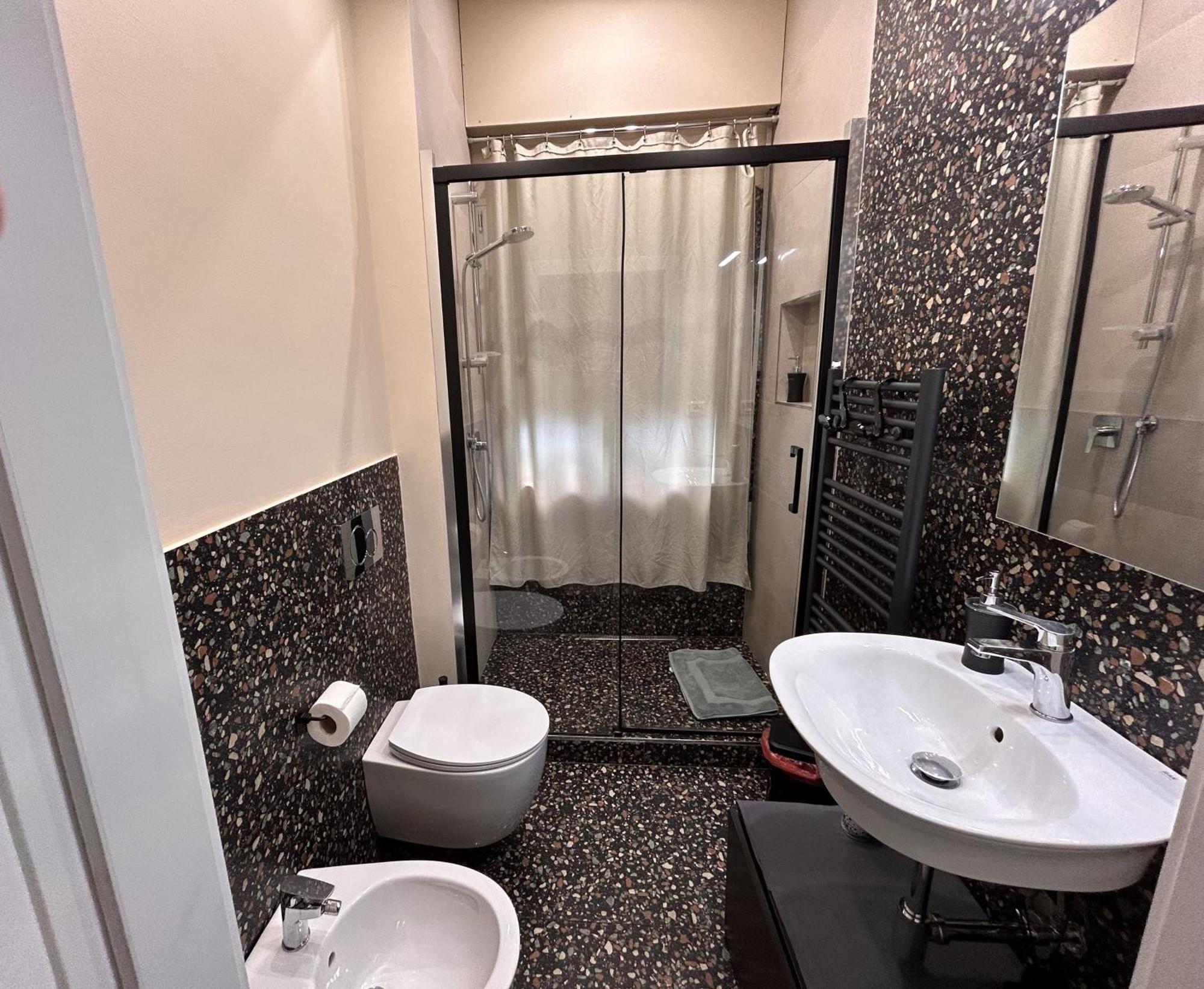 Casa Daura - Your Comfortable Apartment In Bologna - Parking Zewnętrze zdjęcie
